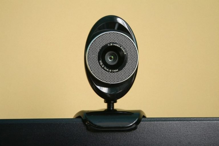 Best Webcam for Zoom Meetings In 2021: Our Honest Guide